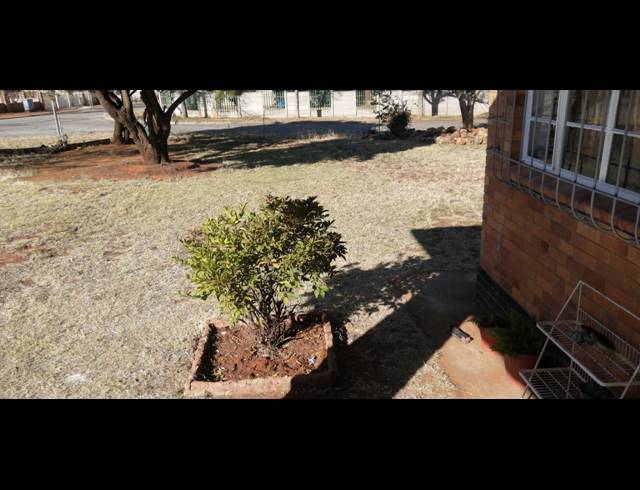 3 BEDROOM HOUSE SOLD IN STILFONTEIN EXT 2